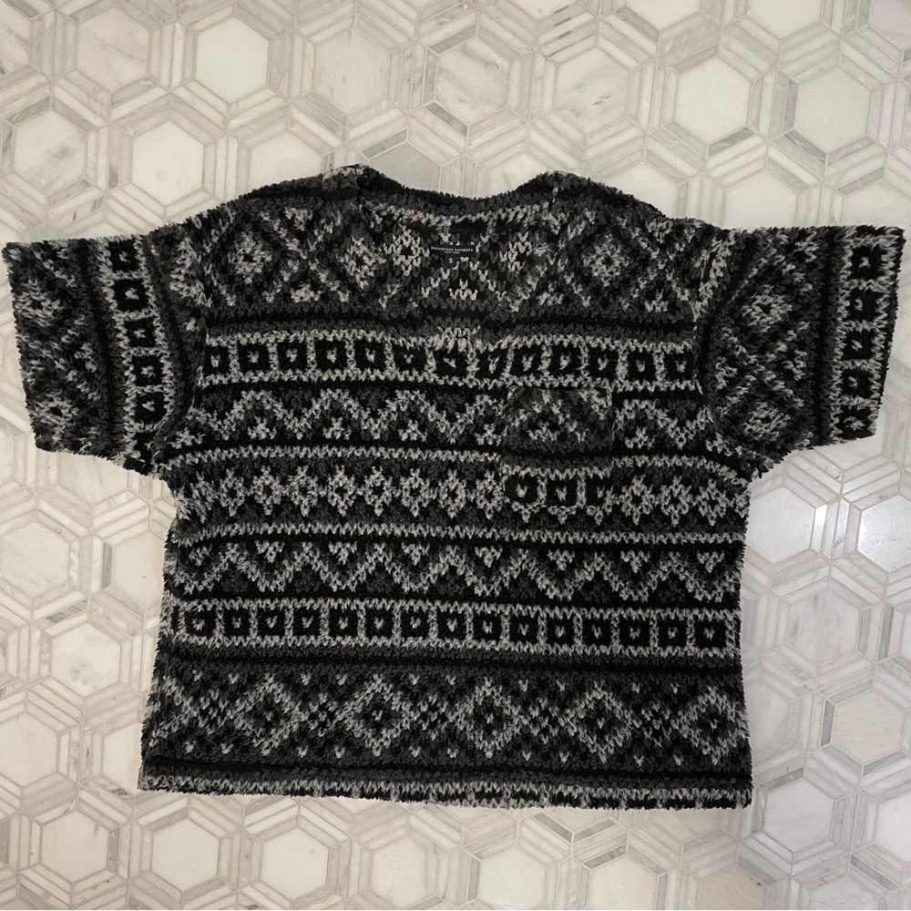 Engineered Garments Geometric Fairisle Fuzzy Faux Sherpa Fleece Short 1/2 Sleeve - Picture 2 of 7